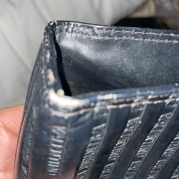 Authentic Valentino leather clutch - Picture 9 of 13